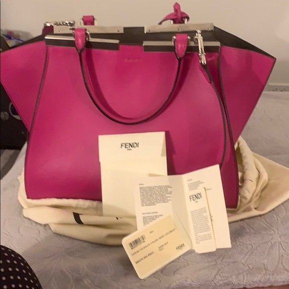 Fendi 3 jours in magenta! - Picture 3 of 12
